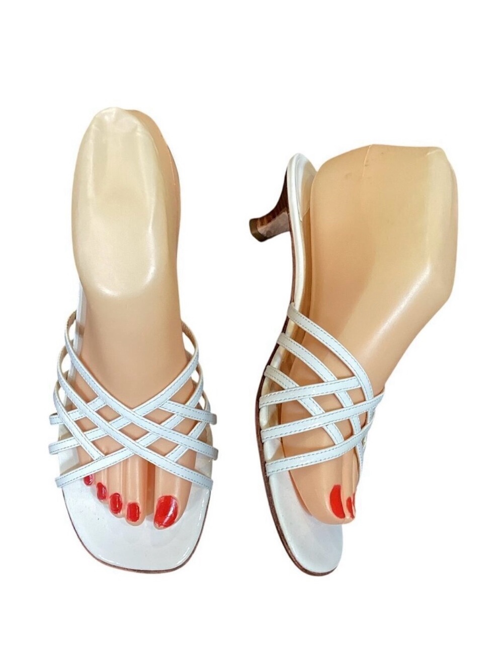 Talbots Kitten Heel Sandals Slides
Sz 8B White Patent Leather
#307C